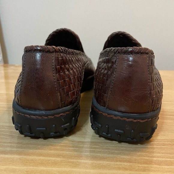 Cole Haan Brown Flats Loafers with Rounded Toe - Picture 5 of 12